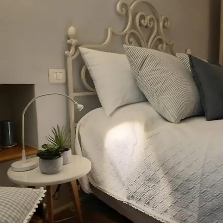 Noi Due A Apartamento